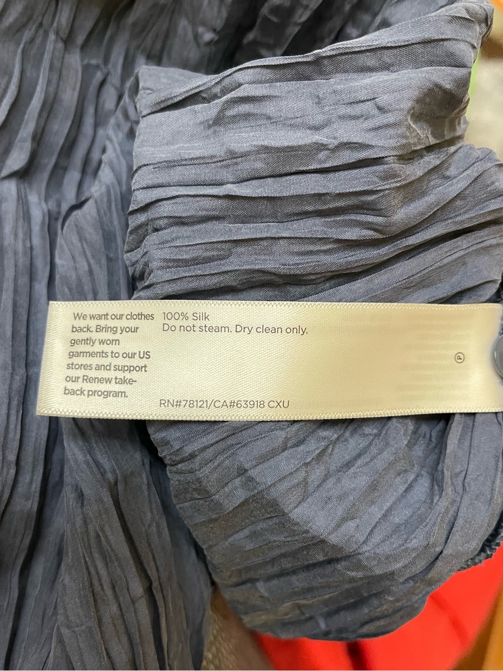 Eileen Fisher Blue Crinkle Silk Blouse PP 4P NWOT - Picture 9 of 10